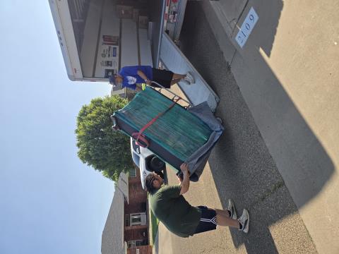 Galvan's Moving and Hauling profile image