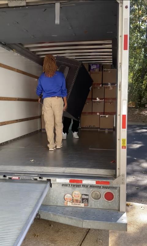 PMC Moving Co. profile image