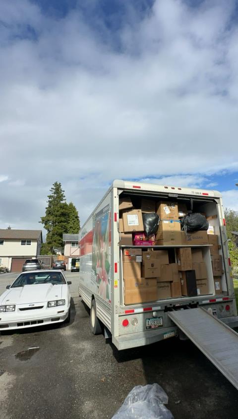 Alex Moving profile image