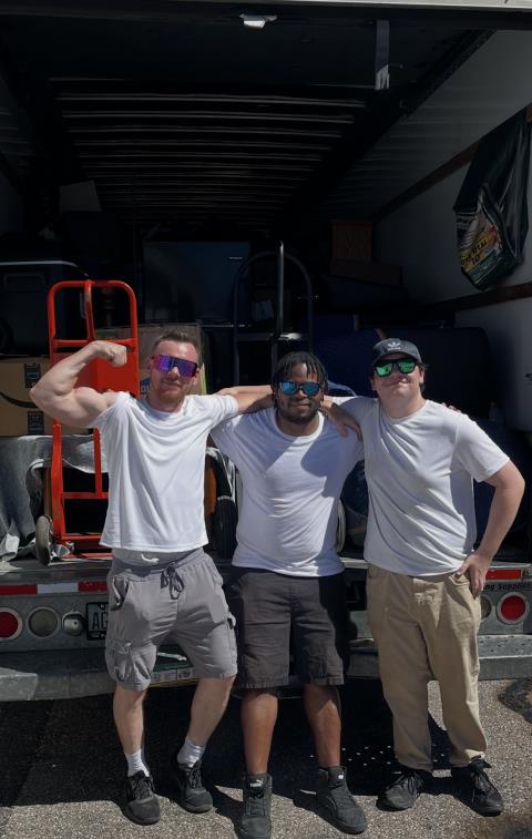 BELLBROSMOVING&CLEANING LLC profile image
