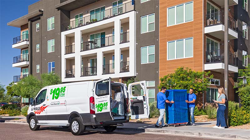 Hybrid Move: Save Money and Hire Moving Labor