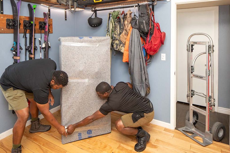 Find Professional Furniture Moving Helpers - Moving Help®