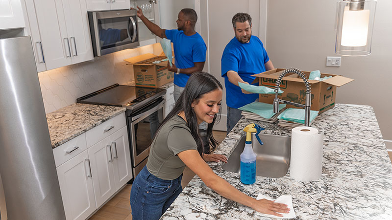 How to Pack Fragile Items for Moving in 8 Steps